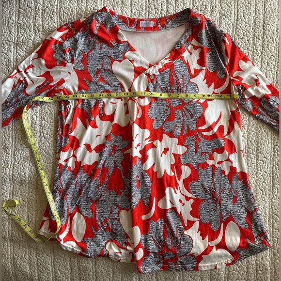 Colorful red and white blouse - Picture 3 of 7